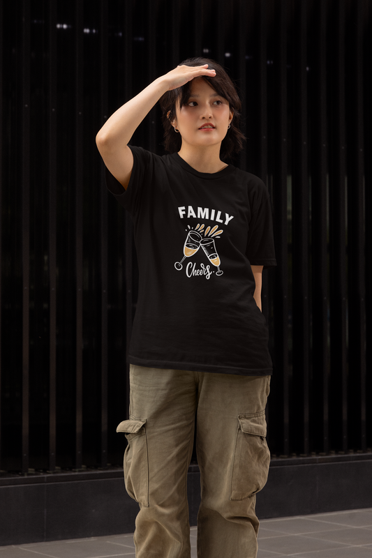 Women : Family Cheers